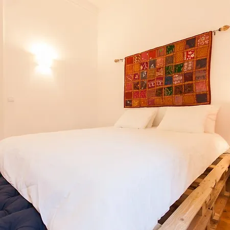 Cozzy Homes At Bairro Alto Lisbon